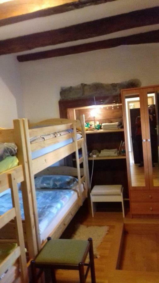 Apartmaji Pri Zivcovih Dutovlje Kültér fotó