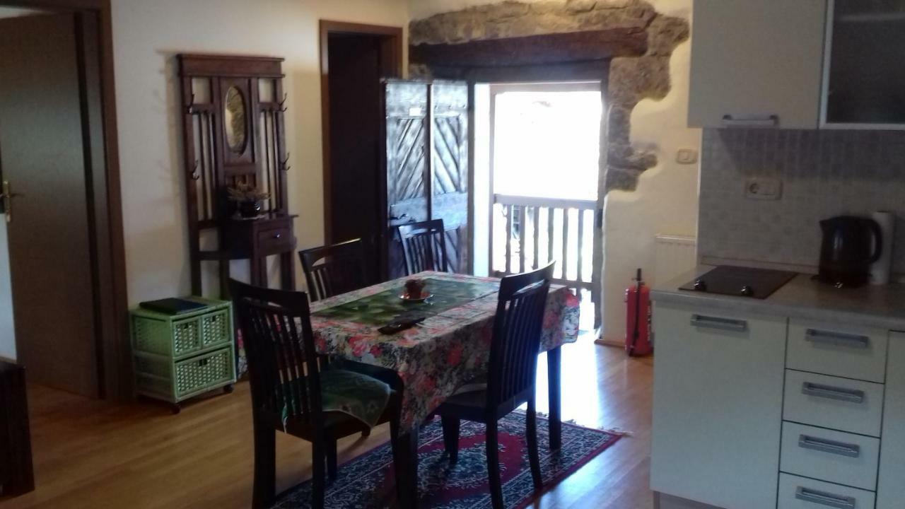 Apartmaji Pri Zivcovih Dutovlje Kültér fotó